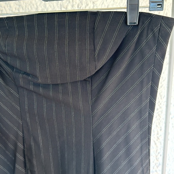 Black Strapless Pinstripe Dress Sz 8 - Picture 2 of 3